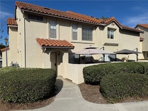 Building Photo - 23401 La Crescenta