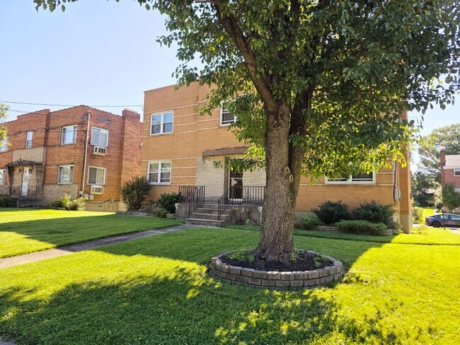 Building Photo - 6512 Hamilton Ave