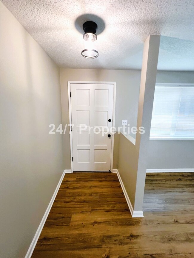 Foto del edificio - Fully Remodeled - 3BD I 2BA NE PDX HOME