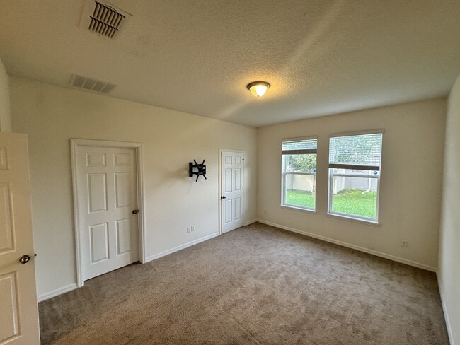 Foto del edificio - 12093 Stone Bark Trail