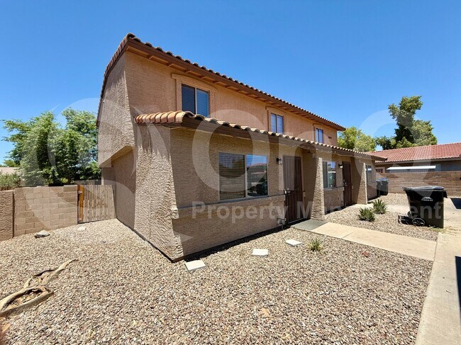 Foto del edificio - 6206 E Glencove St