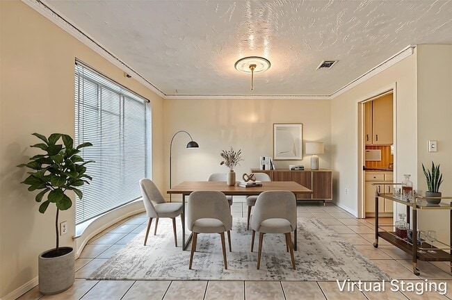 Building Photo - 10815 Riderwood Dr