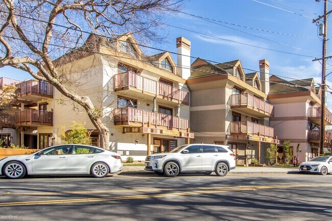 Building Photo - 3 br, 2 bath Condo - 4157 El Camino Way # I