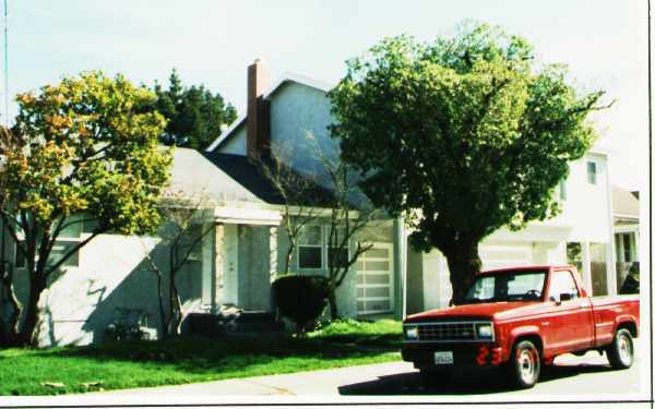 Building Photo - 48-50 N Idaho St