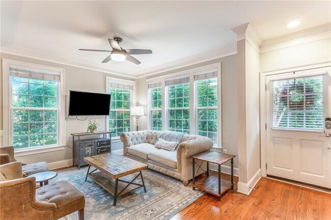 Foto del edificio - 3651 Ashford Creek Pl NE