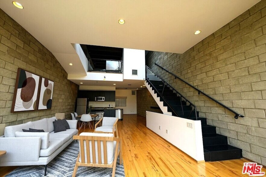 Foto principal - 717 Highland Ave