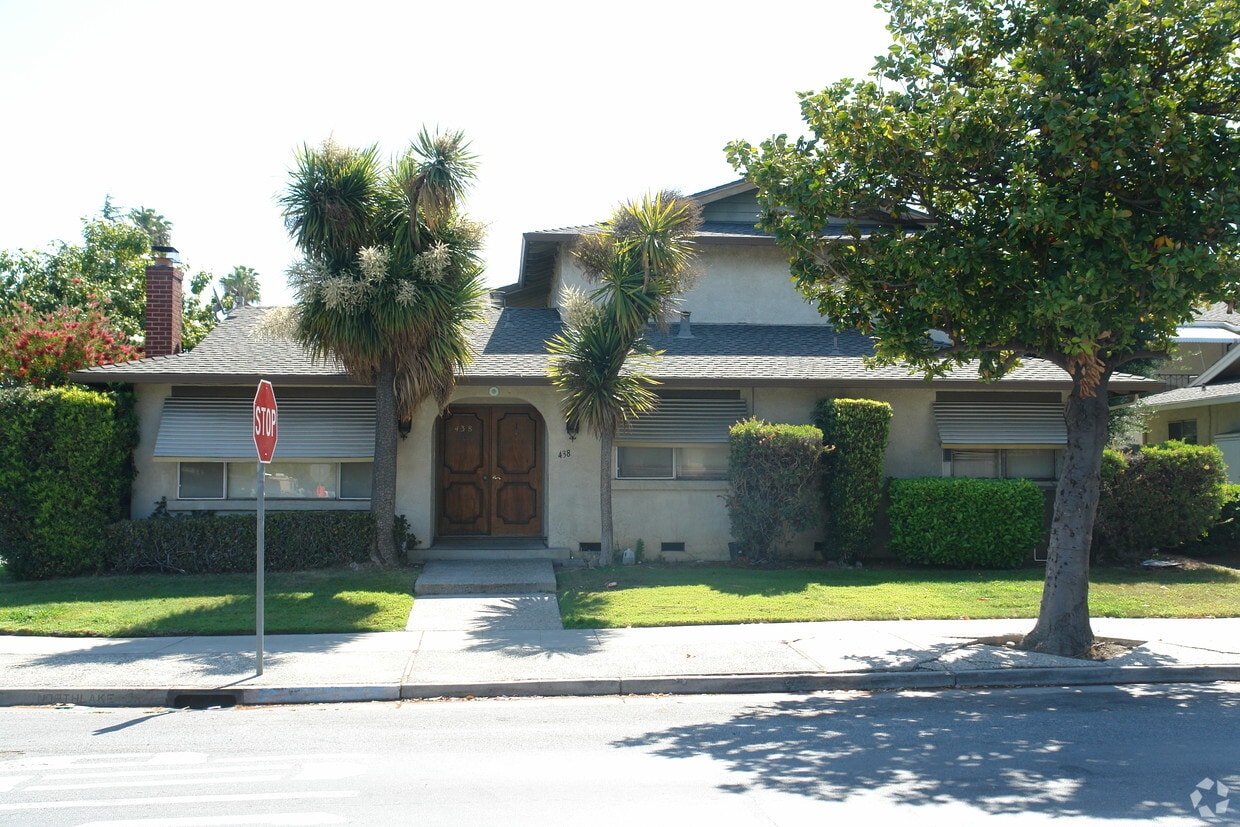Foto del edificio - 438 Northlake Dr