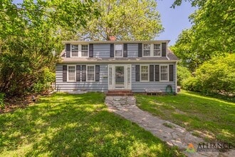 Building Photo - 1214 N Juliette Ave