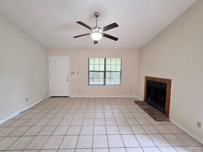 Foto del edificio - 1440 N 61st Ave