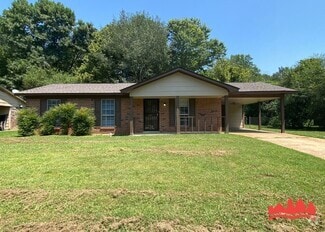 Building Photo - 5870 Jackson Dr