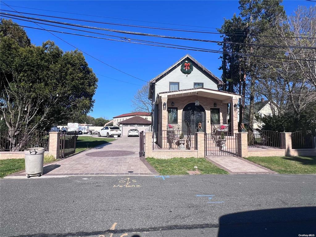 Foto principal - 11 Maplewood Rd