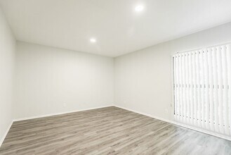 Interior Photo - 1527 Veteran Ave