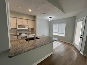 Building Photo - 815 Boynton Beach Blvd