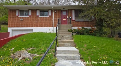 Building Photo - 1770 Monterey Ct