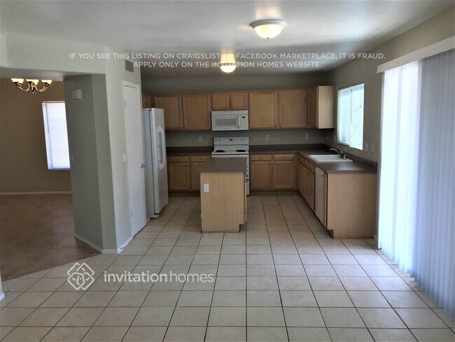 Foto del edificio - 9318 N 85th Dr