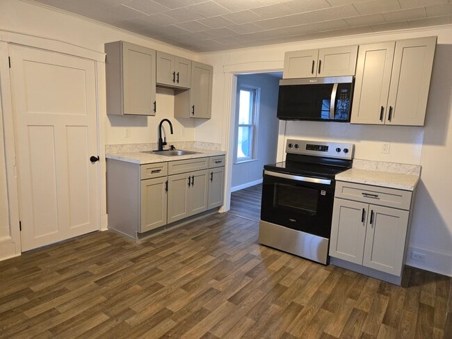 Foto del edificio - 2 twin brook rd