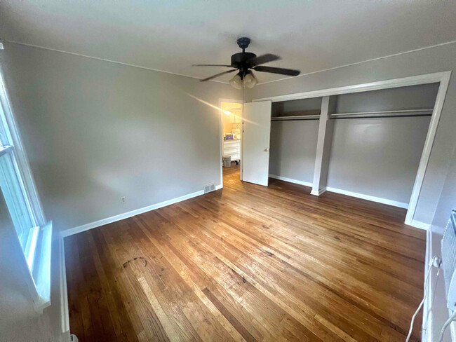 Foto del edificio - 336 Oak St