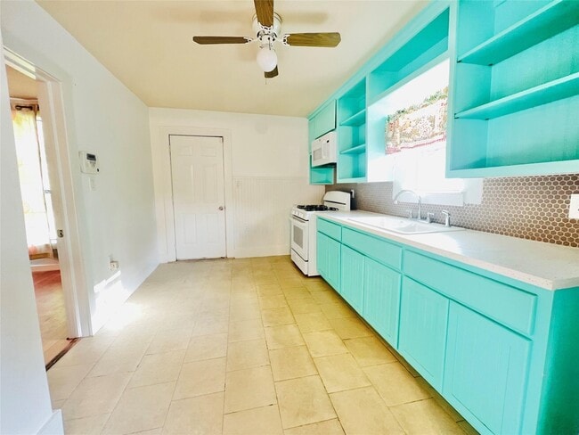 Foto del edificio - 936 Bennington St