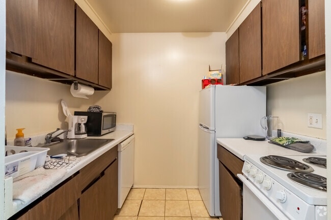 2 habitaciones, 2 baños, 750 pies cuadrados, cocina - 912 Brown St