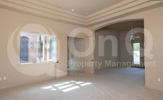 Foto del edificio - 2950 E Latham Way