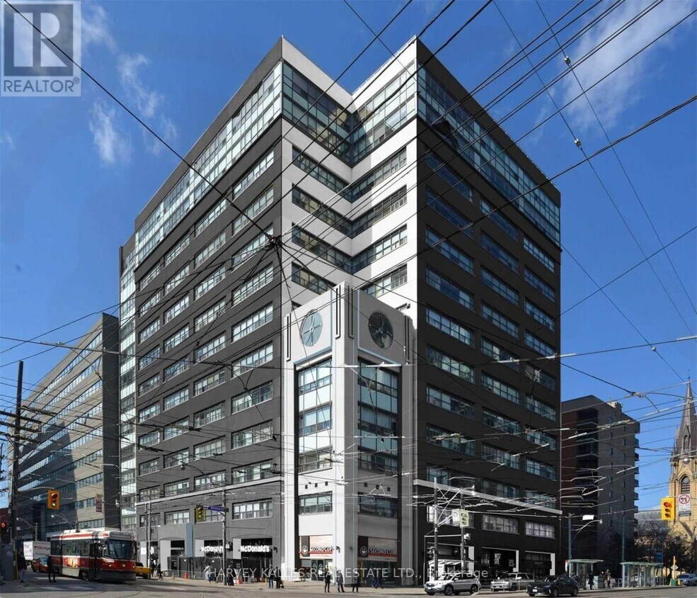 Primary Photo - 700-700 King St W