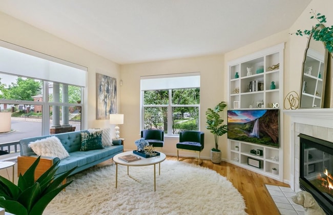 Bright and airy living room - 4599 W 36th Ave