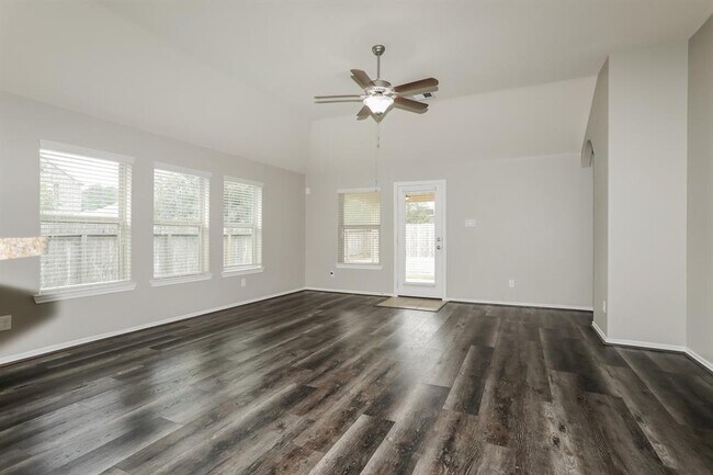 Foto del edificio - 10 Maple Mill Ct