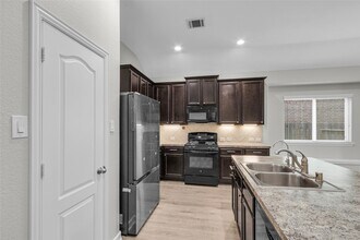Building Photo - 1510 Bella Gdn Ct
