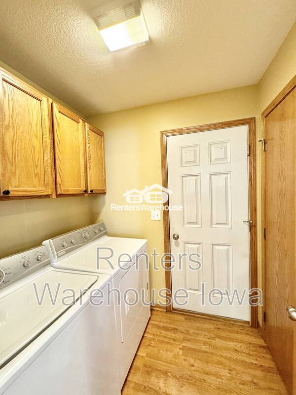 Foto del edificio - 2011 E 1st Ave