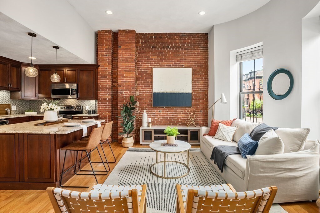 Foto principal - 529 Columbus Ave