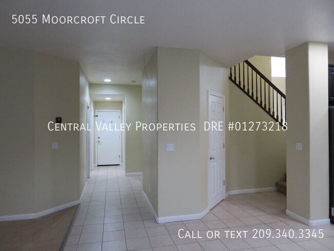 Foto del edificio - 5055 Moorcroft Cir