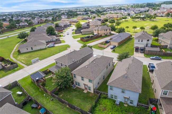 Building Photo - 1175 Grassy View Dr