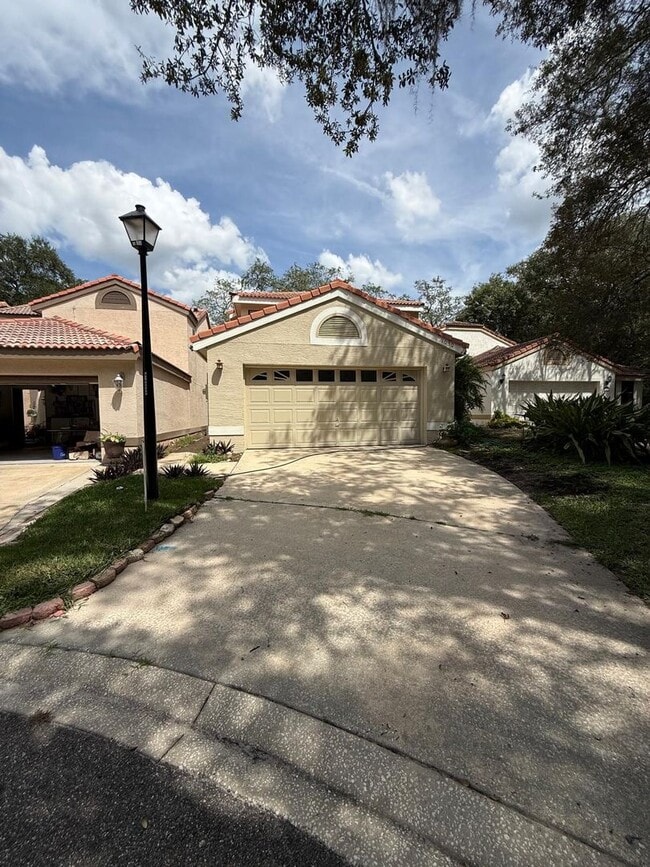 Building Photo - 1030 Knoll Wood Ct