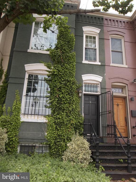 Foto del edificio - 623 Morris Pl NE