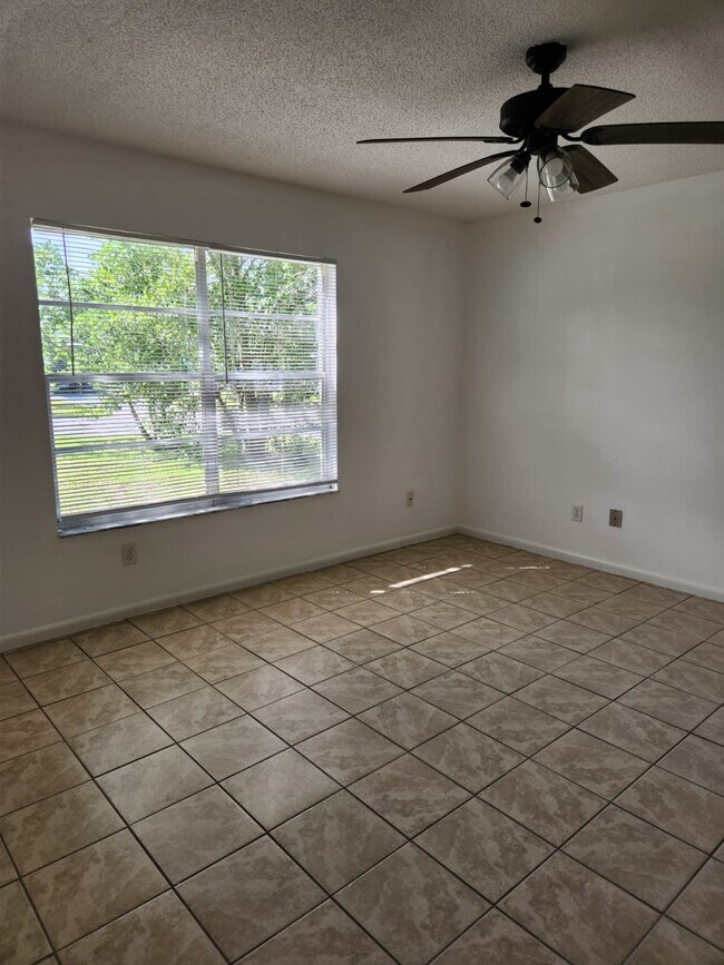 Foto del edificio - 3 Spring Lane Way