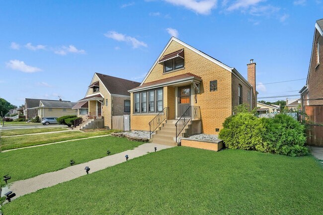 Foto del edificio - 6452 S Knox Ave