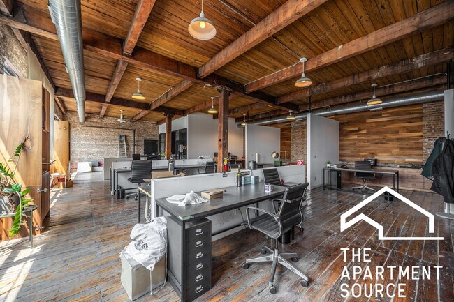 Foto del edificio - 3124 W Carroll Ave
