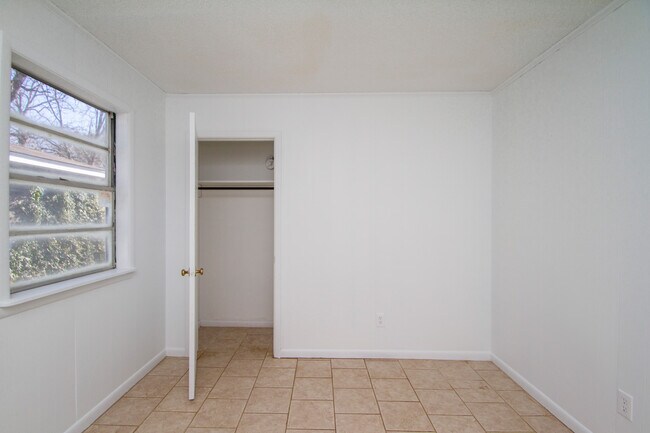 Foto del edificio - 9212 W 6th St