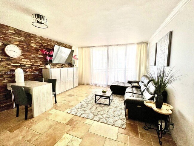 Building Photo - 3505 S Ocean Dr