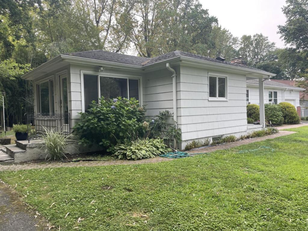 Foto del edificio - 88 Sanford Ln
