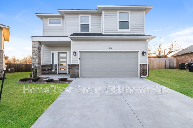 Foto principal - 501 NW 176th St