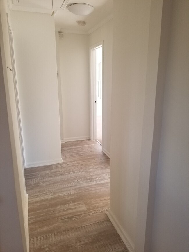 Foto del edificio - Charming historic bungelow close to downto...