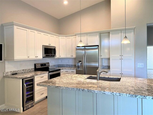 Building Photo - 40912 N Columbia Trail