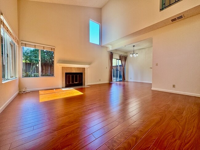 Building Photo - 1573 Timber Creek Dr