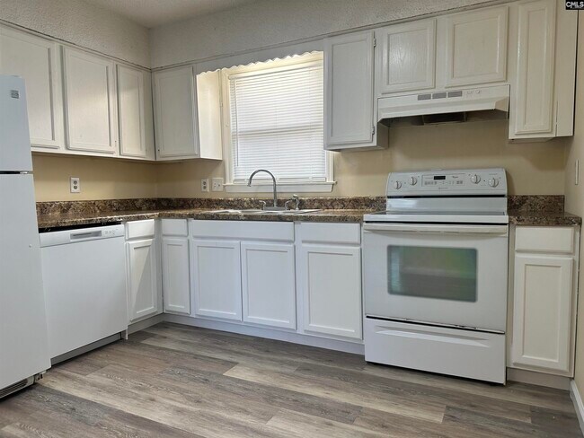 Foto del edificio - 1707-1707 Stahl St