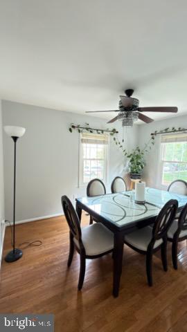 Foto del edificio - 7458 Colton Ln