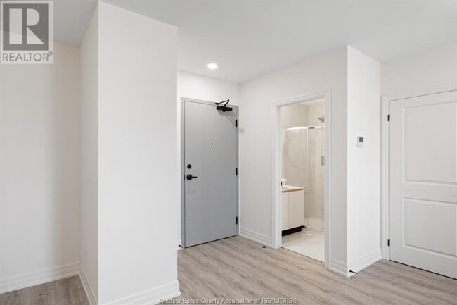 Building Photo - 7337 Meo Blvd
