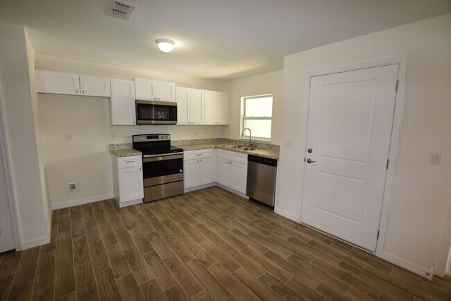 Foto del edificio - 2318 W Cannon Terrace NW