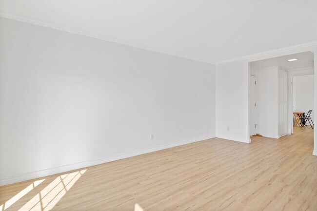 Foto del edificio - Stylish 1-Bedroom Apartment with Private B...