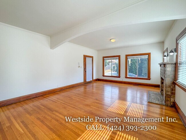 Foto del edificio - 1315-1317 1/2 N. Stanley Ave.-1315